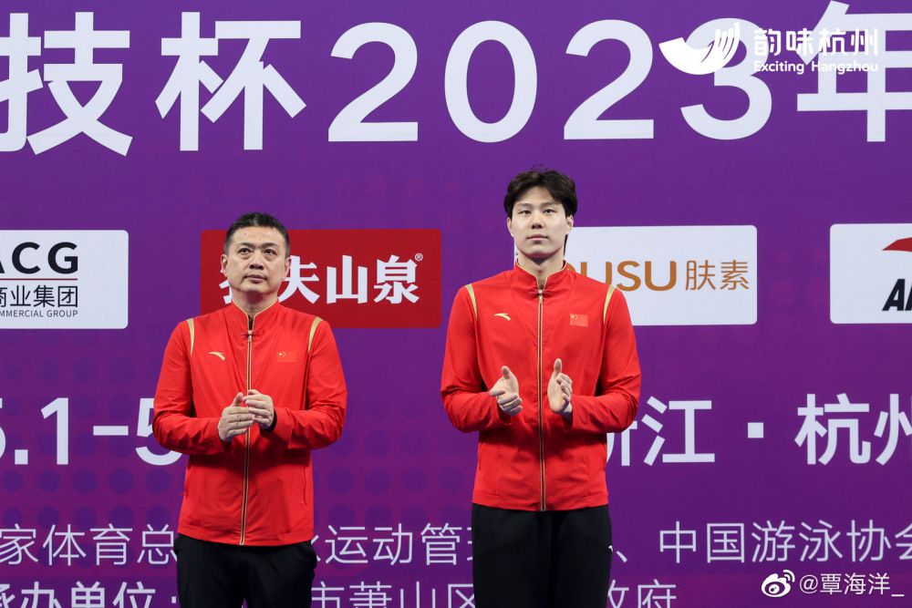 国米非常希望与巴雷拉延长将于2026年到期的合同，明年的夏天可能会是完成的合适时机。